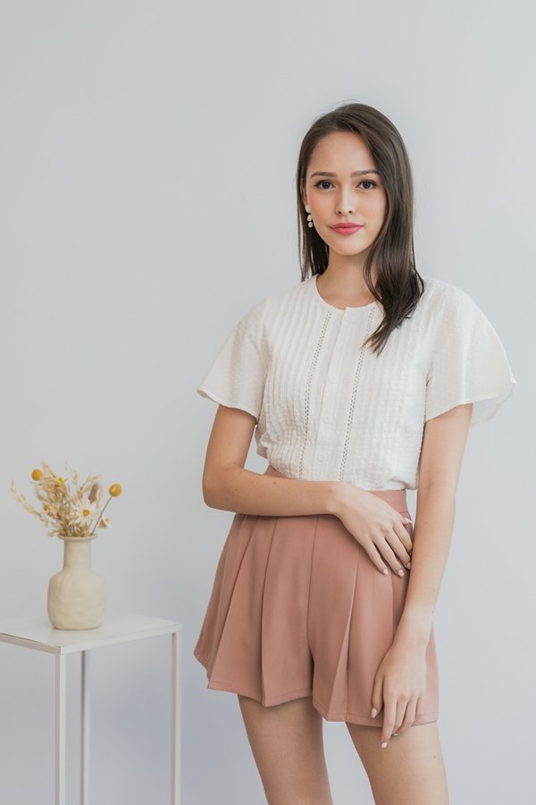 Gene Pleated High Waisted Skort in Apricot (XS)