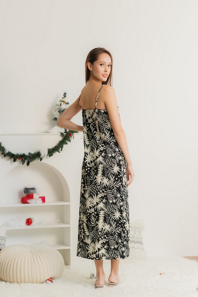 Frances Floral Camisole Maxi Dress in Black (XS)