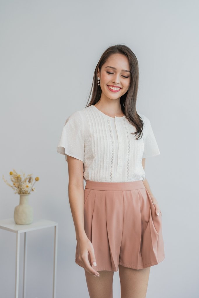 Gene Pleated High Waisted Skort in Apricot (XS)