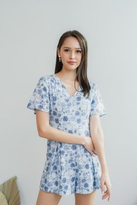 Sabrina Floral Pleated Romper in Blue (XS)