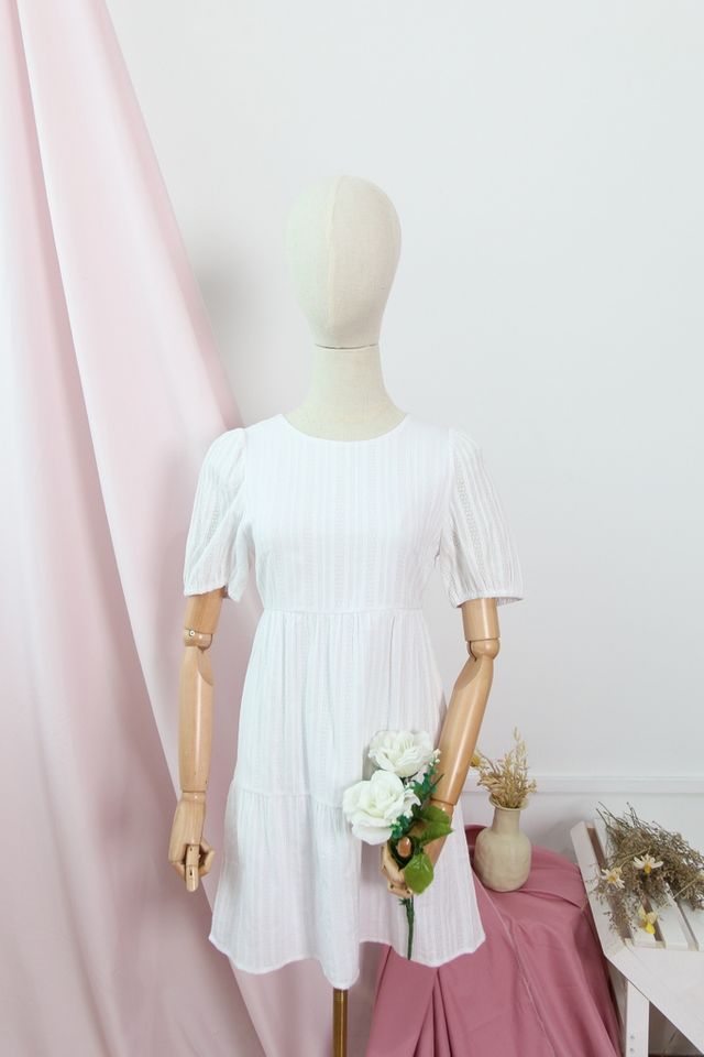 Ivory Puffed Sleeves Tiered Dress in White