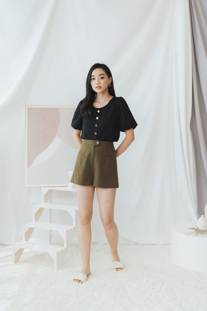 Wayne High-Waisted Button Shorts in Olive (XS)