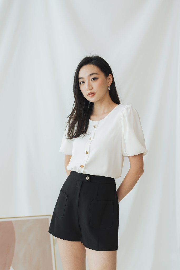 Wayne High-Waisted Button Shorts in Black (XS)