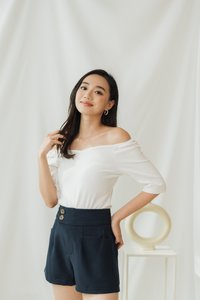 Raquel High-Waisted Tailored Short in Dark Navy (XS)