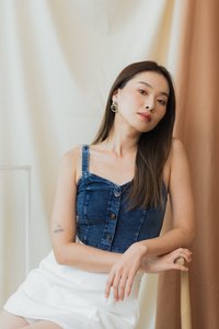 Everleigh Denim Button Crop Top in Mid Wash