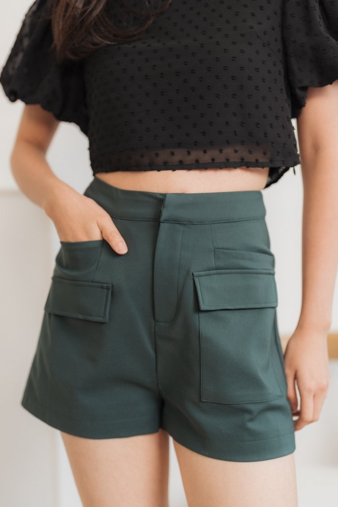 Chandler High-Waisted Pocket Shorts in Forest (XS)