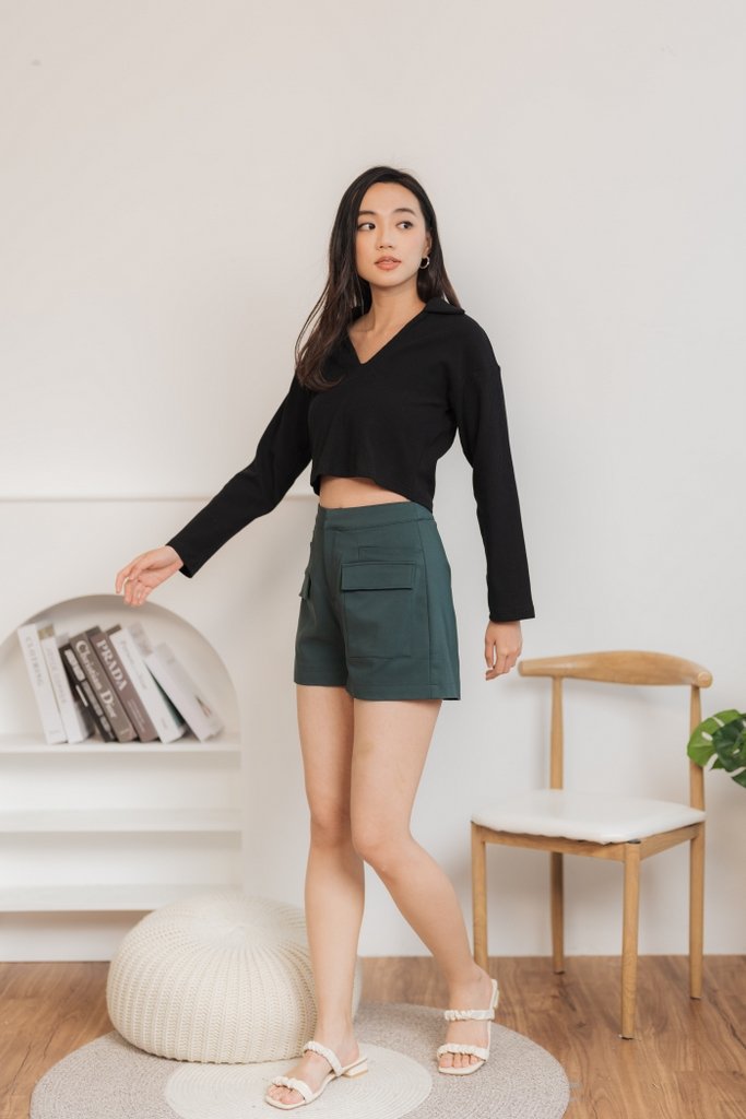Chandler High-Waisted Pocket Shorts in Forest (XS)