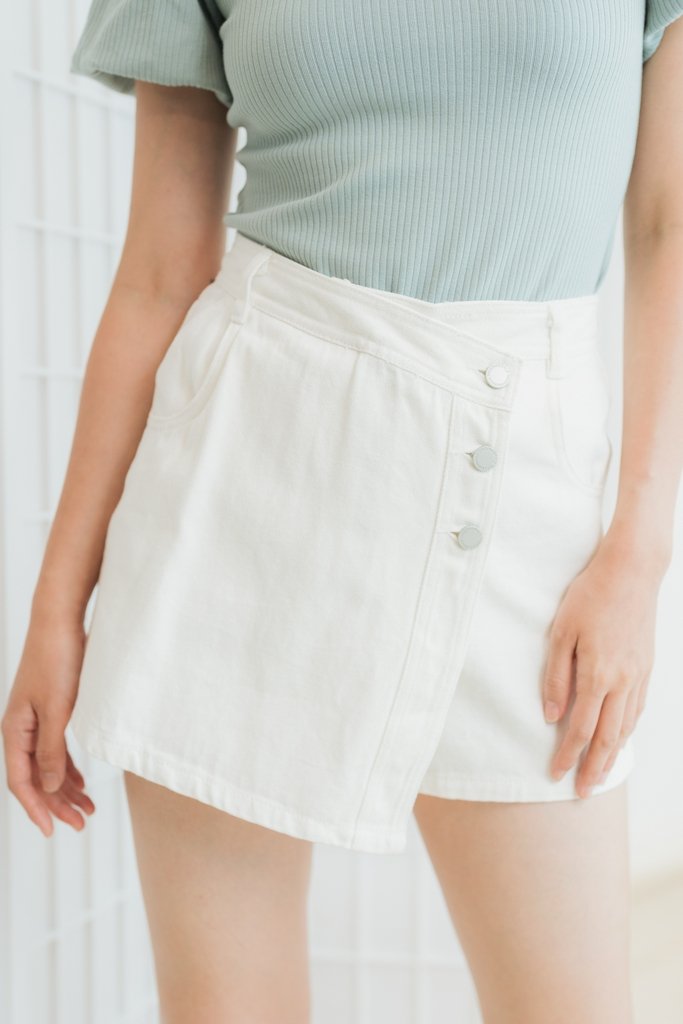 Jesse Denim Button Skorts in White (XS)