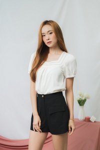 Marcella High-Waisted Pocket Shorts in Black (XS)