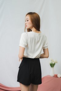 Marcella High-Waisted Pocket Shorts in Black (XS)