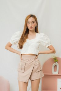 Briella Overlap Pocket Skorts in Khaki