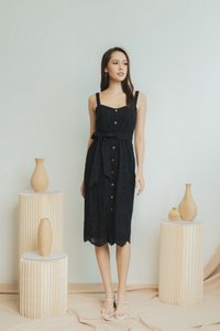 Franchesca Leafy Eyelet Midi Dress in Black (XS)