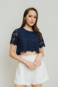 Rhianne Floral Lace Crop Top in Navy (XS)