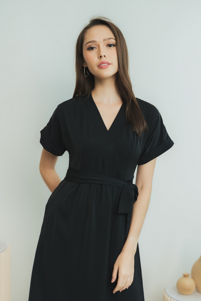 Dania Kimono Midi Dress in Black