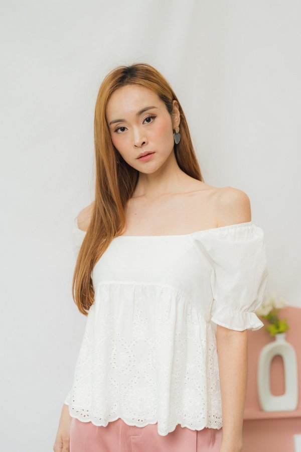 Ava Babydoll Floral Eyelet Top in White (XS)