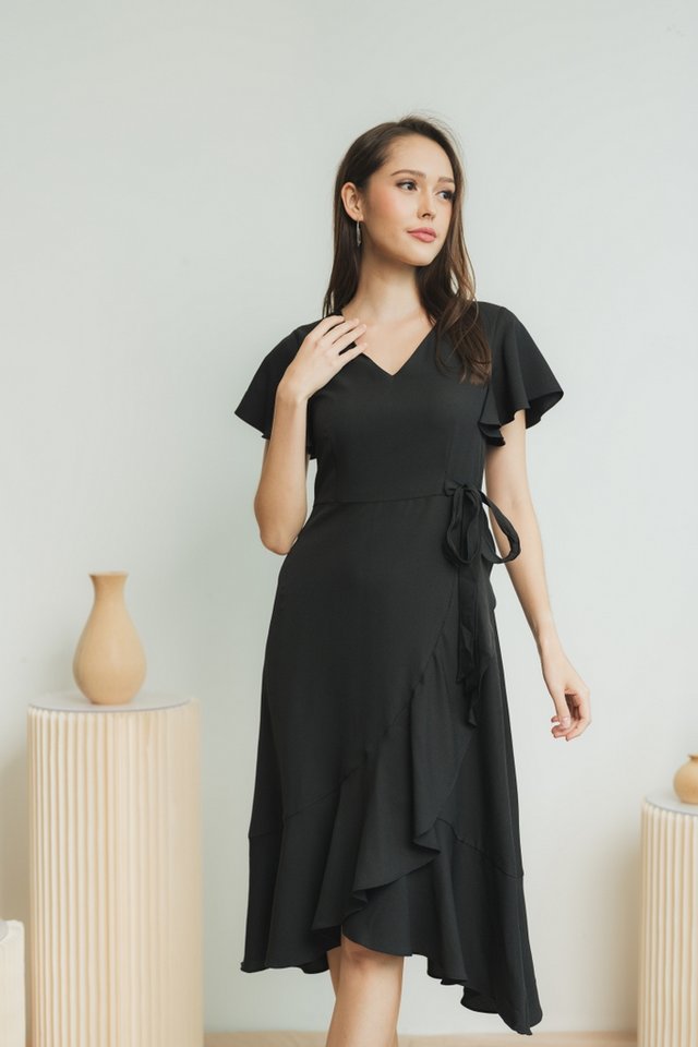Rosie Ruffled Ribbon Midi Dress in Black (XS)