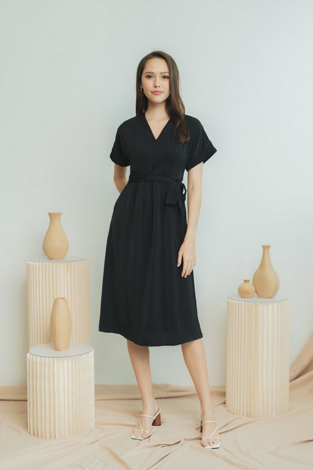 Dania Kimono Midi Dress in Black 