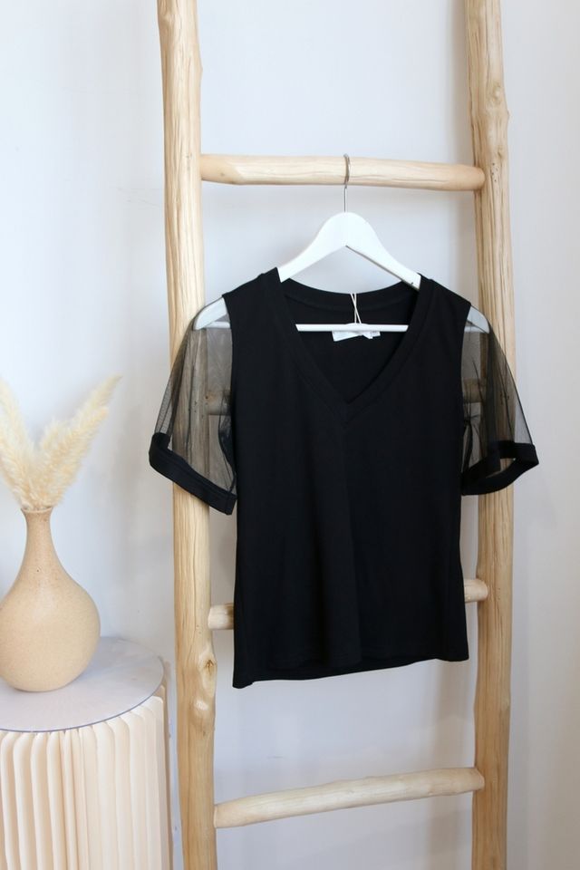 Leyla Mesh Sleeves Cotton Top in Black (XS)