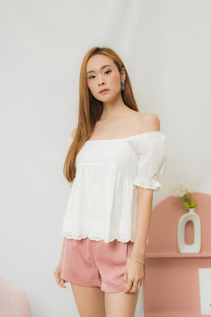 Ava Babydoll Floral Eyelet Top in White (XS)