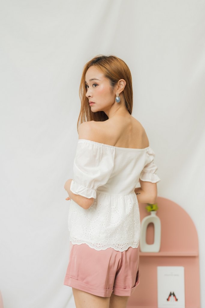Ava Babydoll Floral Eyelet Top in White (XS)