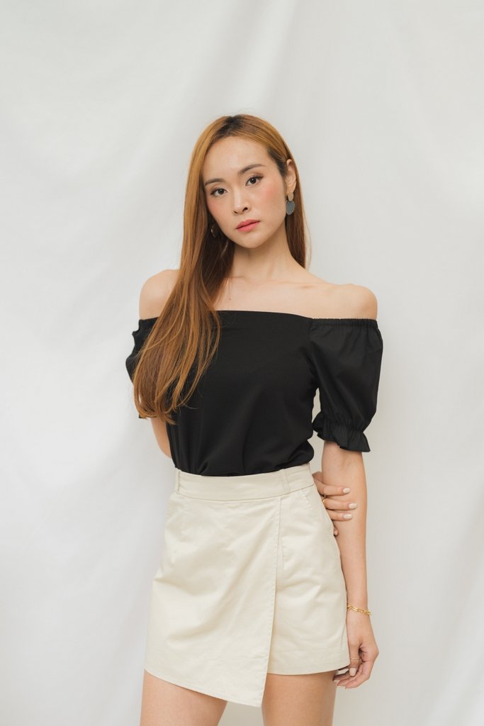 Zoe Basic Cotton Two-Way Top in Black (XS)