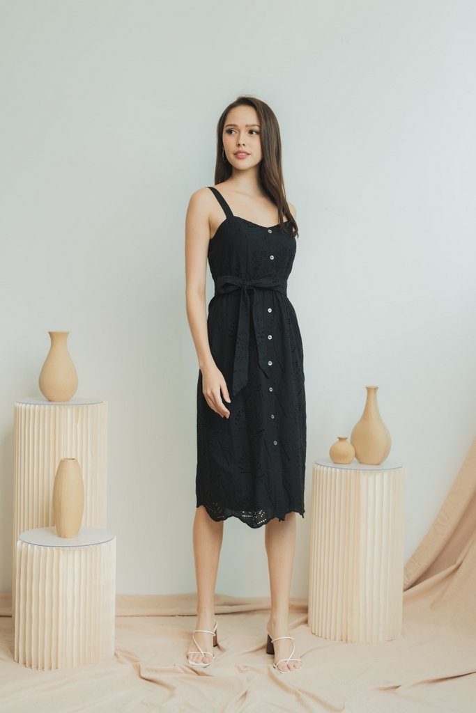 Franchesca Leafy Eyelet Midi Dress in Black (XS)
