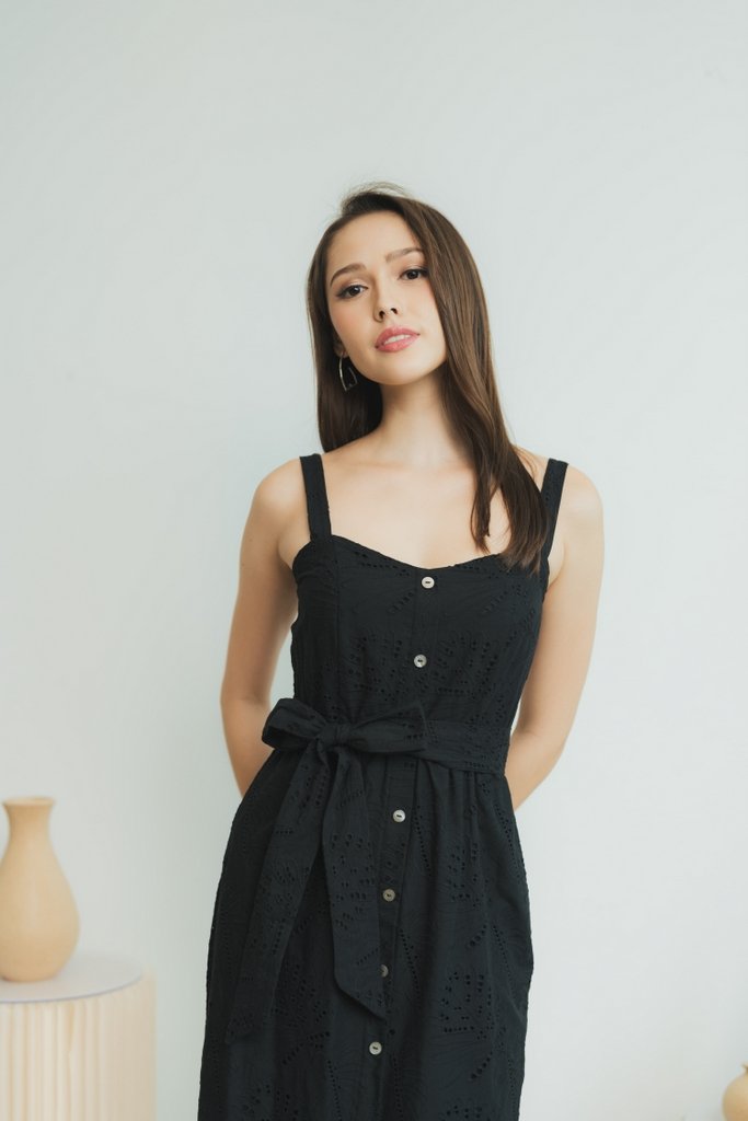 Franchesca Leafy Eyelet Midi Dress in Black (XS)