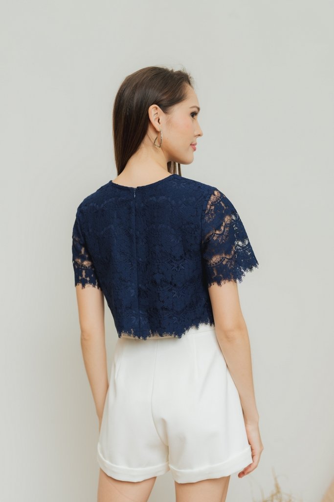 Rhianne Floral Lace Crop Top in Navy (XS)