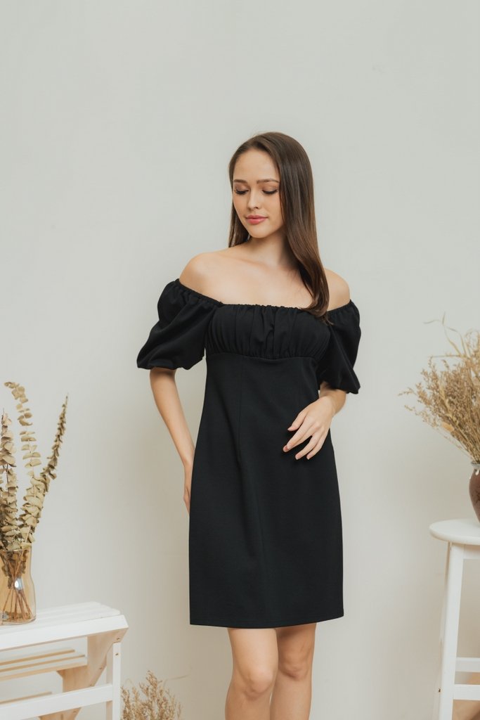 Gemma Two-Way Ruched Dress in Black (XS)