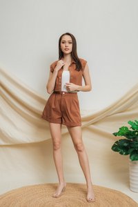 Rylie Button Pocket Short in Brown (XS)