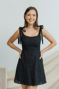 Carrie Broderie Tie Ribbon Dress in Black (XS)