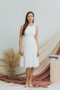 Carrie Eyelet Tiered Midi Dress in White (M)