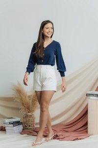 Pauline Pocket Shorts in White (XS)