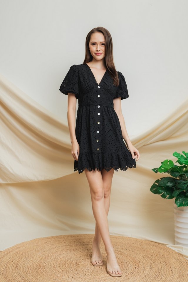 Elaine Eyelet Scallop Dress in Black (XS)