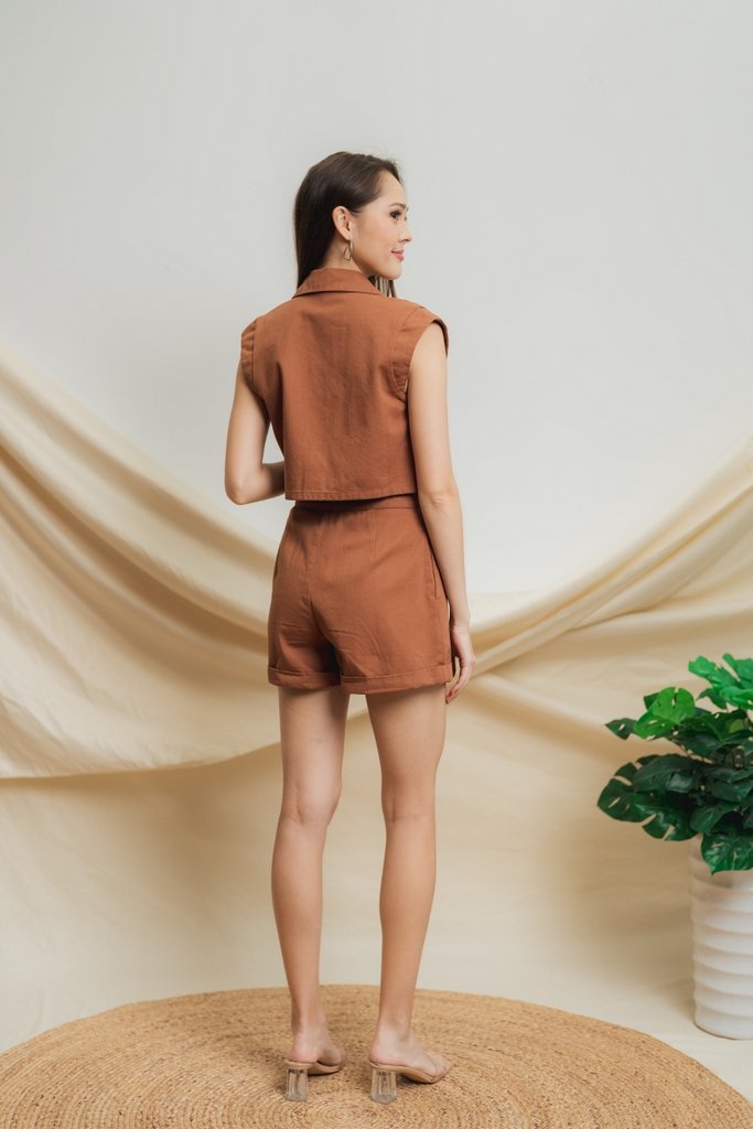 Rylie Button Pocket Short in Brown (XS)