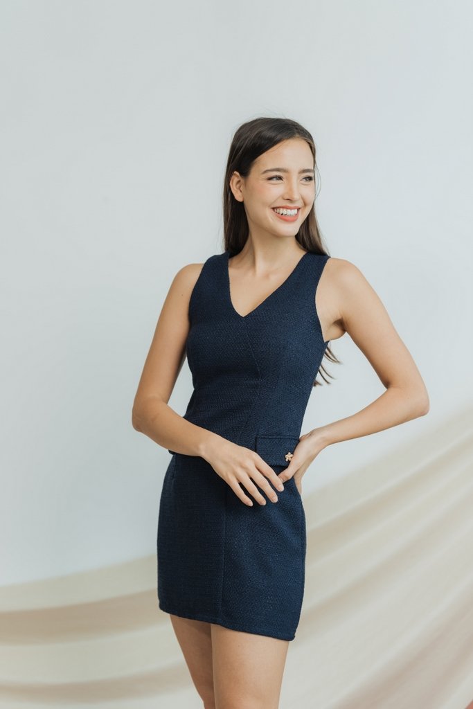 Carol Tweed Front Pocket Dress in Navy (XS)