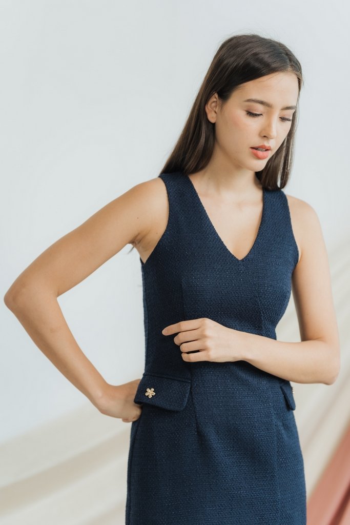 Carol Tweed Front Pocket Dress in Navy (XS)