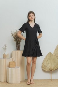 Jessica Textured Signature Ruffles Dress in Black (XS)