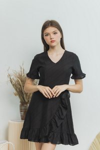 Jessica Textured Signature Ruffles Dress in Black (XS)