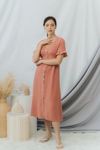 Sheron Empire Button Maxi Dress in Peach (XS)