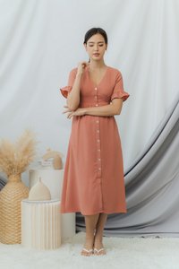Sheron Empire Button Maxi Dress in Peach (XS)