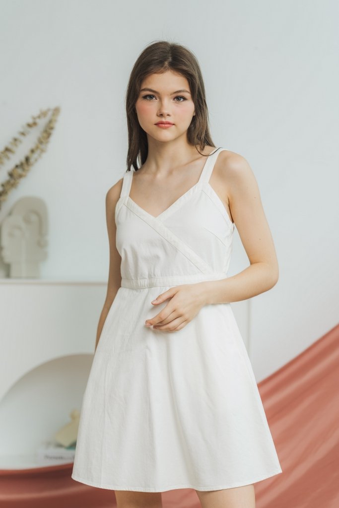 Bernice Denim Faux Wrap Dress in White (XL)