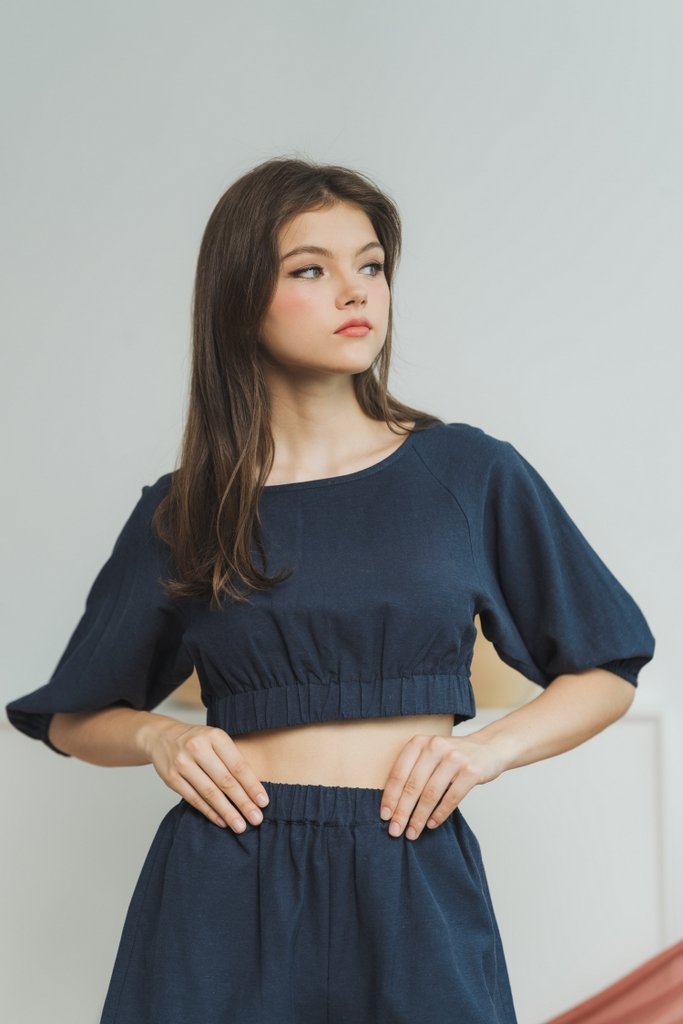 Kylie Cotton Elastic Crop Top in Navy