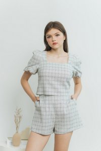 Loretta Tweed Shorts in White (XS)