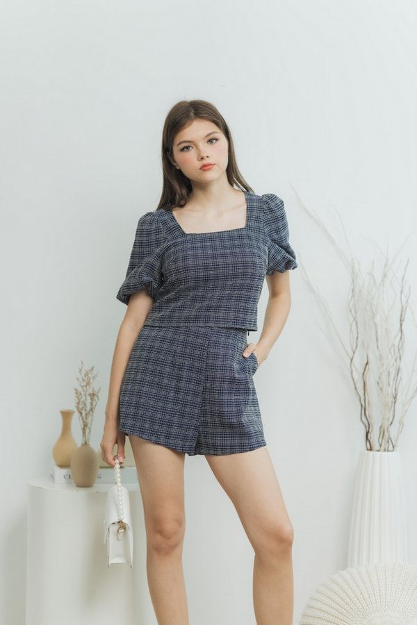 Loretta Tweed Shorts in Navy