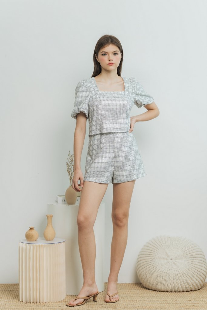Loretta Tweed Shorts in White (XS)
