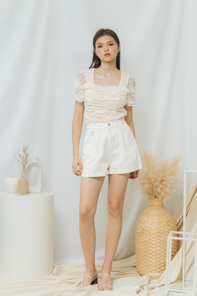 Kody Ruched Floral Laced Top in White