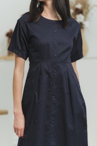 Kamilah Button Midi Dress in Navy(XS)