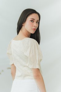 Zooey Broidery Puffy Sleeves Top in Cream (XS)
