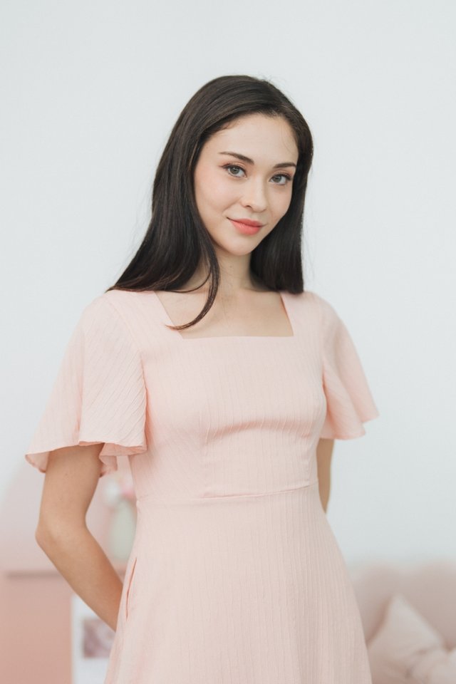 Kiera Flutter Sleeves Textured Dress in Pink (XS)